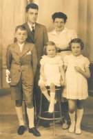 Hervé QUILLÉVÉRÉ et sa famille 1942